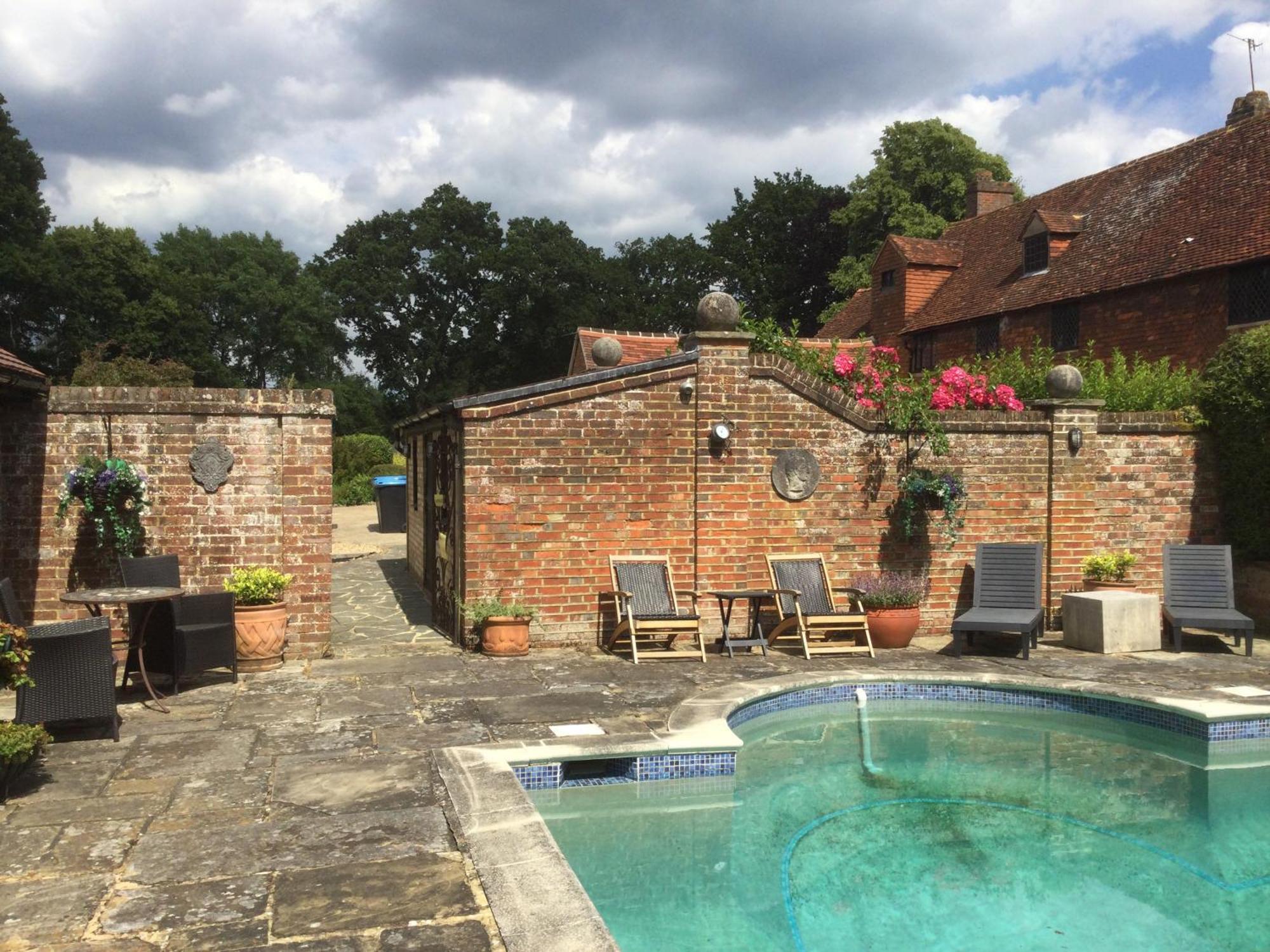 The Garth Guest Suite Studio Cottage Lingfield Exterior photo